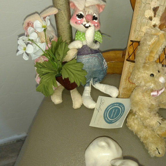 Spring/Easter Home Decor Collection - Picture 3 of 8